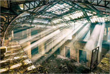 Akrylglastavla  Sunbeams illuminating derelict office atrium - Irnmonkey