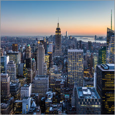 Galleritryck  Empire State Building och skyskraporna i skymning