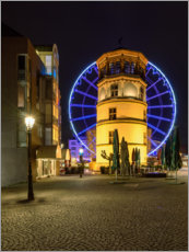 Canvastavla  Slottstornet i Düsseldorf med blått pariserhjul - Michael Valjak